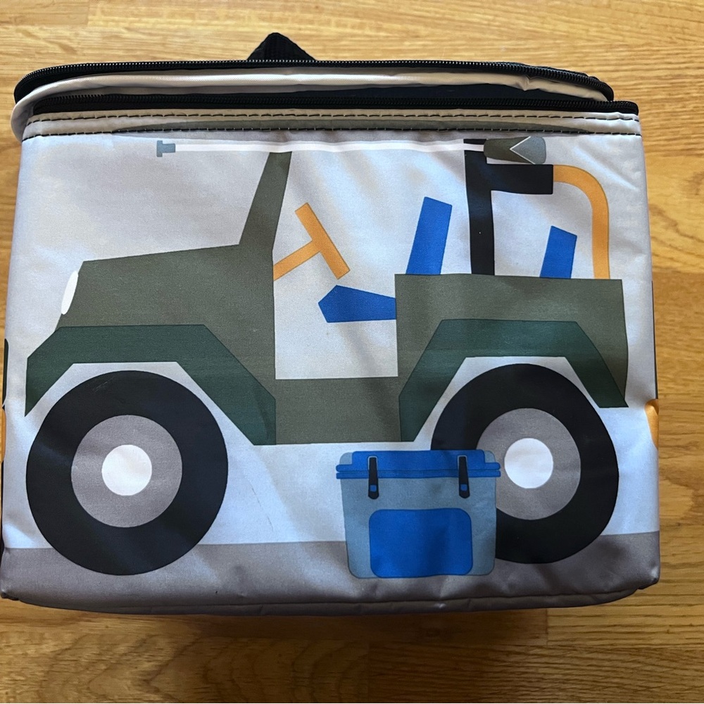 31 Jeep Off To Lunch Bag